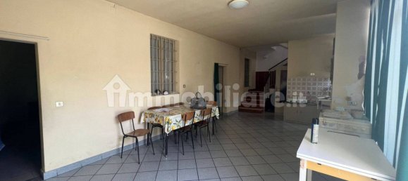 Дом с 6 спальнями в Караваджо, Италия № 87319 17