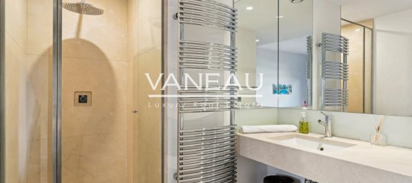 3 bedrooms Penthouse in Paris, France No. 167075 12