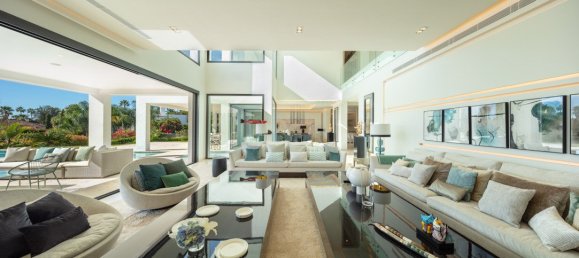 6 Schlafzimmer Villa in Nueva Andalucia, Spain, Nr. 3054 12