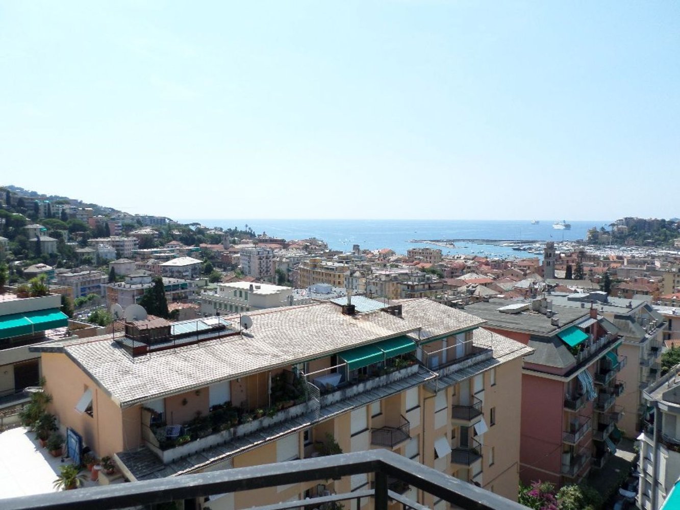 4 bedrooms Apartment in Rapallo, Italy No. 397733