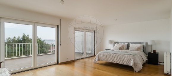 4 bedrooms House in Oeiras, Portugal No. 52637 35