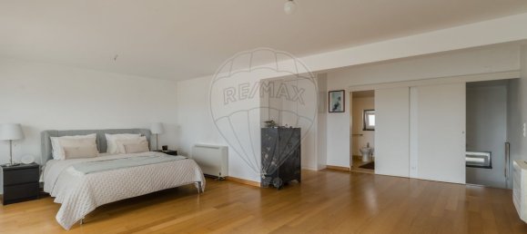 4 bedrooms House in Oeiras, Portugal No. 52637 36