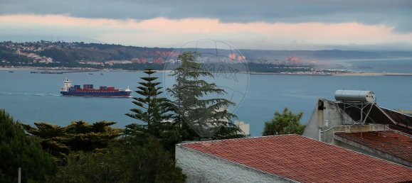 4 bedrooms House in Oeiras, Portugal No. 52637 5