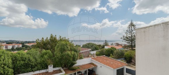 4 bedrooms House in Oeiras, Portugal No. 52637 41