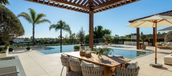 6 bedrooms Villa in Marbella, Spain No. 106162 6