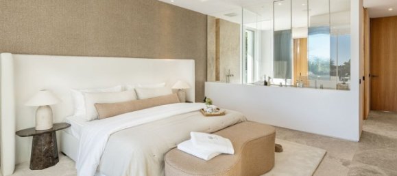 6 bedrooms Villa in Marbella, Spain No. 106162 19