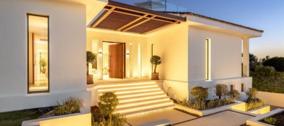 6 bedrooms Villa in Marbella, Spain No. 106162 4