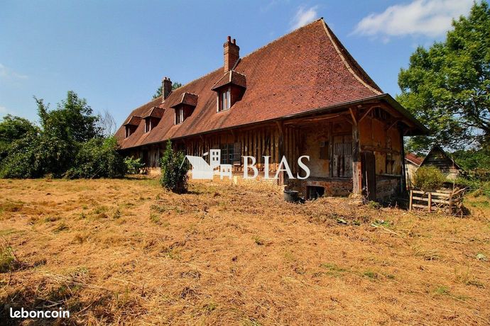 5 bedrooms House in Seine-Maritime, France No. 353673