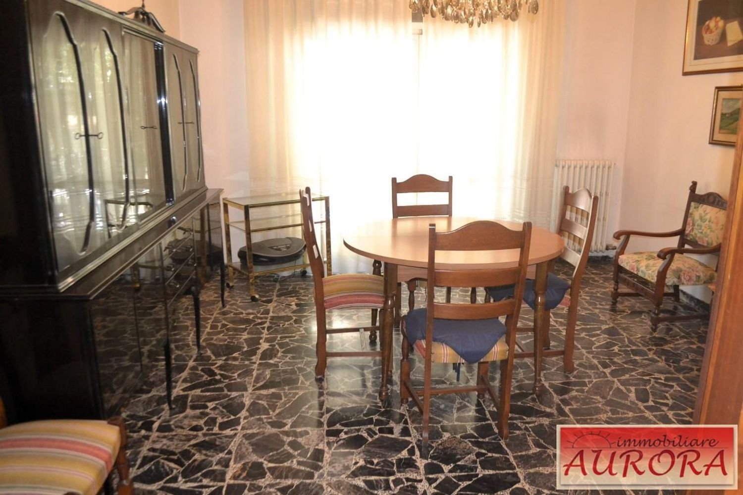 5 rooms Apartment in Poggibonsi, Italy No. 78436
