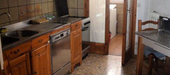 5 rooms Apartment in Poggibonsi, Italy No. 78436 5