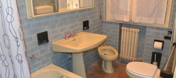 5 rooms Apartment in Poggibonsi, Italy No. 78436 13