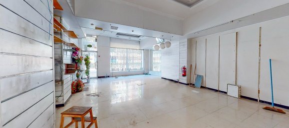 203m² Commercial property in Zaragoza, Spain No. 65981 14