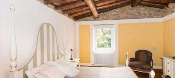 16 rooms House in Gallicano, Italy No. 135854 13