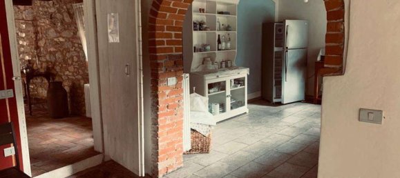 16 rooms House in Gallicano, Italy No. 135854 8