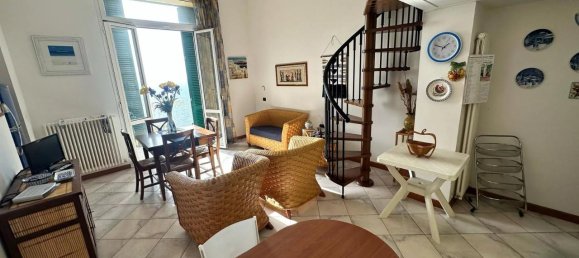 Квартира с 2 комнатами в Вентимилья, Италия № 14852 4