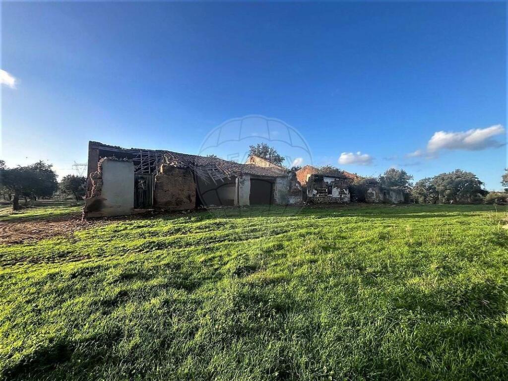 4 غرف نوم قطعة أرض في Santiago do Cacem, Portugal رقم 119038