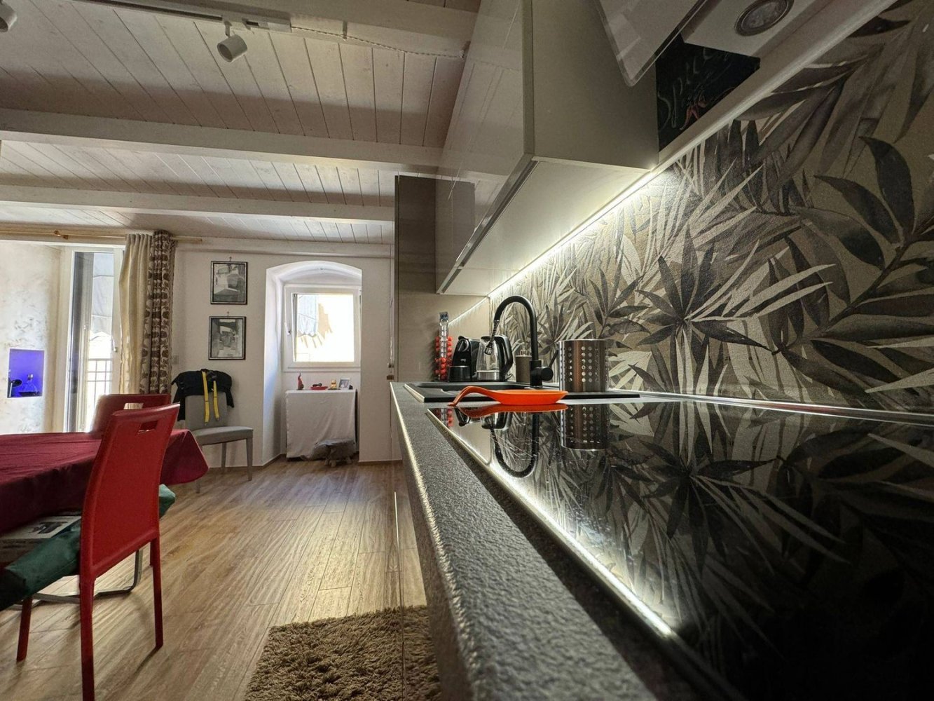 2-salle Appartement à Barletta, Italy No. 18814