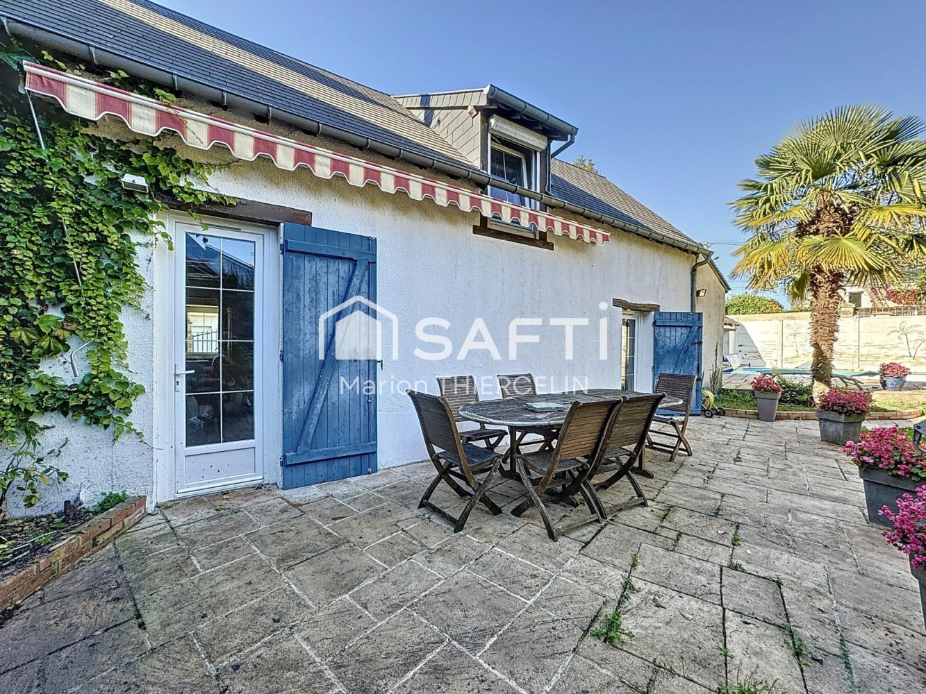 5 Schlafzimmer Haus in Checy, France, Nr. 225040