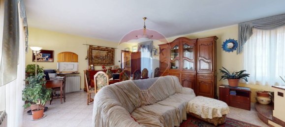 3 bedrooms House in Fontanetto Po, Italy No. 117528 5