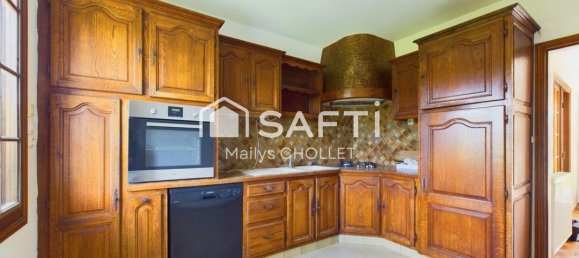 Дом с 3 спальнями в Сент-Мор-де-Турен, Франция № 268216 10