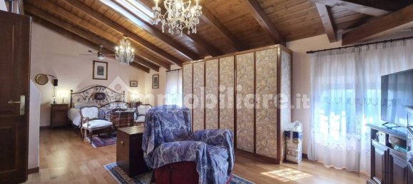 4 Schlafzimmer Wohnung in Modena, Italy, Nr. 213431 22