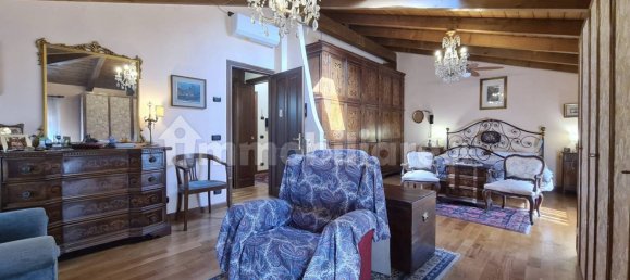 4 Schlafzimmer Wohnung in Modena, Italy, Nr. 213431 24
