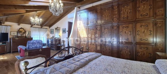4 Schlafzimmer Wohnung in Modena, Italy, Nr. 213431 25