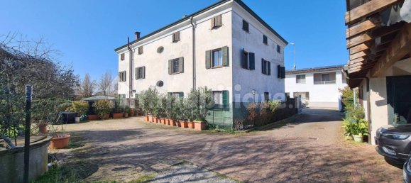 4 Schlafzimmer Wohnung in Modena, Italy, Nr. 213431 44