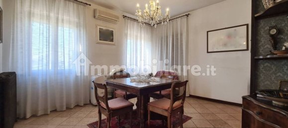 4 Schlafzimmer Wohnung in Modena, Italy, Nr. 213431 7