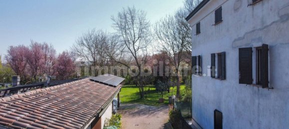 4 Schlafzimmer Wohnung in Modena, Italy, Nr. 213431 42