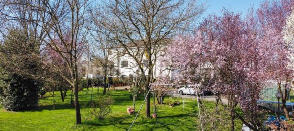 4 Schlafzimmer Wohnung in Modena, Italy, Nr. 213431 50