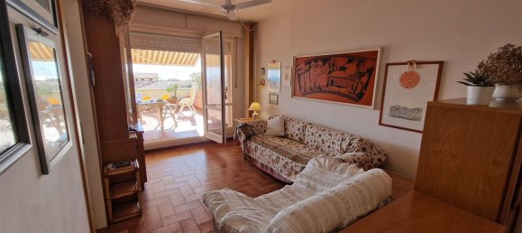 2 rooms Apartment in San Vincenzo, Italy No. 51034 7
