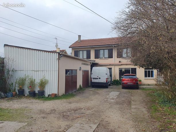 7 bedrooms House in Stains, France No. 356410