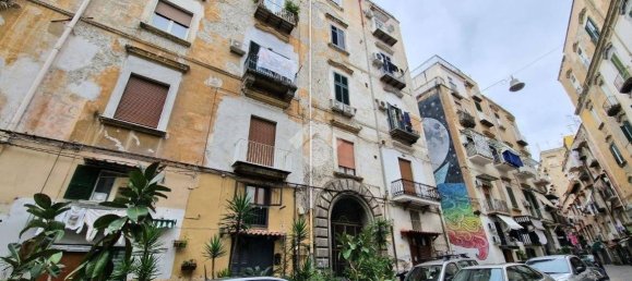2 bedrooms Apartment in Naples, Italy No. 52479 24