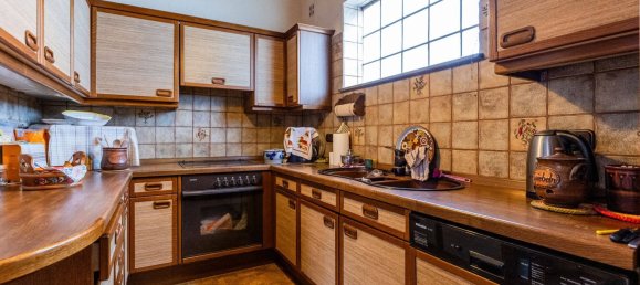 2 bedrooms House in Hesse, Germany No. 131527 4