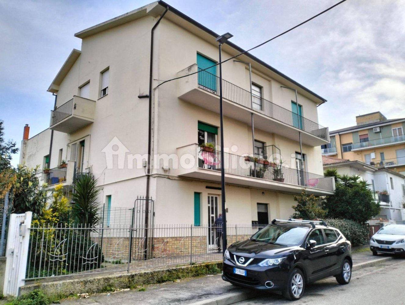 4 rooms Apartment in Pescara, Italy No. 252129