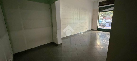 1 room Commercial property in Naples, Italy No. 294055 10