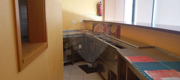 54m² Commercial property in Figueira da Foz, Portugal No. 236213 6