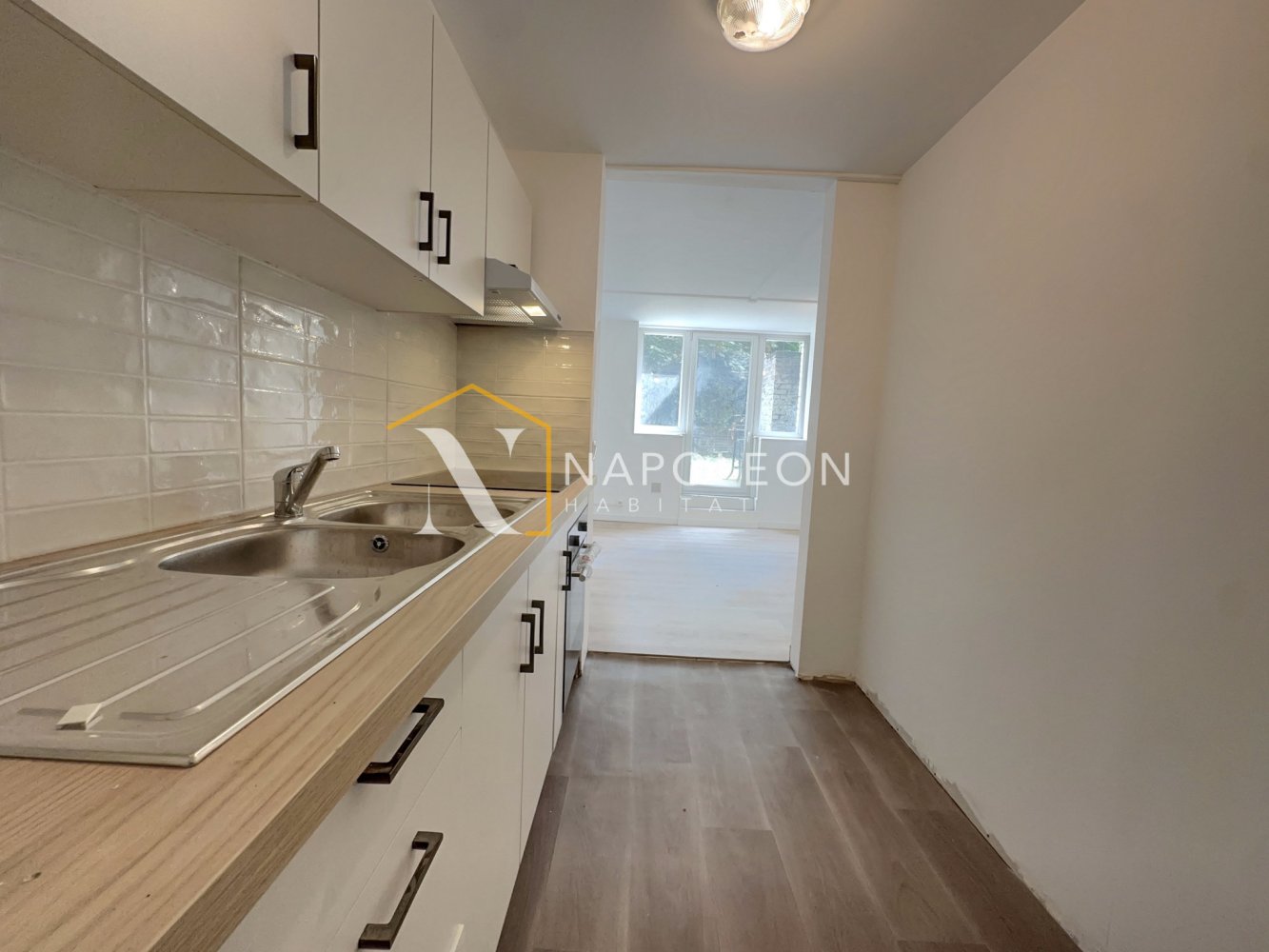 2 bedrooms Apartment in Lille, France No. 260715