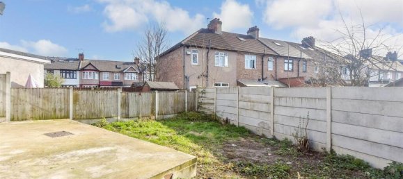 3 bedrooms Commercial property in Essex, United Kingdom No. 4132 9