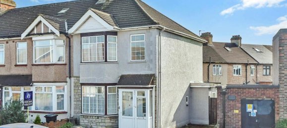 3 bedrooms Commercial property in Essex, United Kingdom No. 4132 3