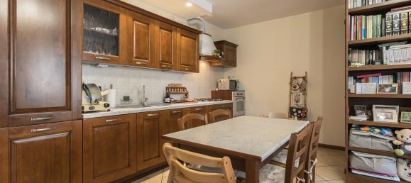 3 bedrooms Apartment in Cenate Sopra, Italy No. 380862 3