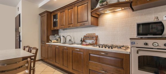 3 bedrooms Apartment in Cenate Sopra, Italy No. 380862 6