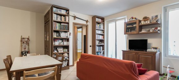 3 bedrooms Apartment in Cenate Sopra, Italy No. 380862 2