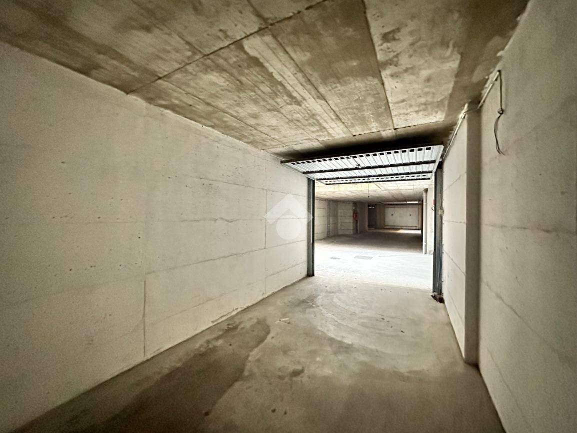 Garage in Pedrengo, Italy 16m², Nr. 230453