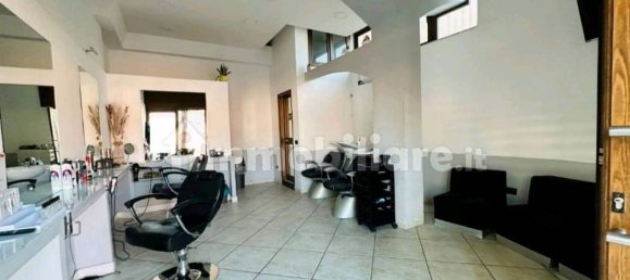 Imóvel comercial de 1 divisão em Gricignano di Aversa, Italy N.º 335999 2