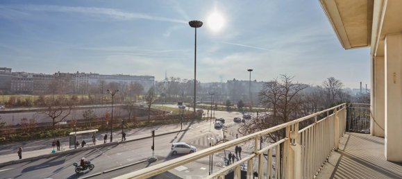 5 rooms Apartment in Paris, France No. 124367 5