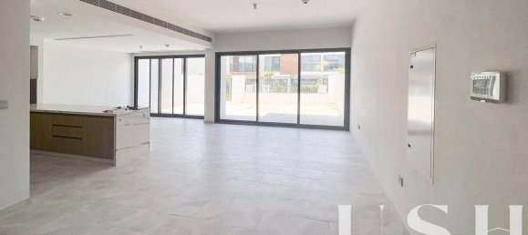 3 bedrooms Villa in Dubai Land, UAE No. 97937 17