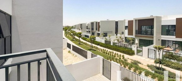 3 bedrooms Villa in Dubai Land, UAE No. 97937 10