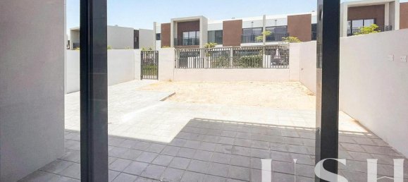 3 bedrooms Villa in Dubai Land, UAE No. 97937 9